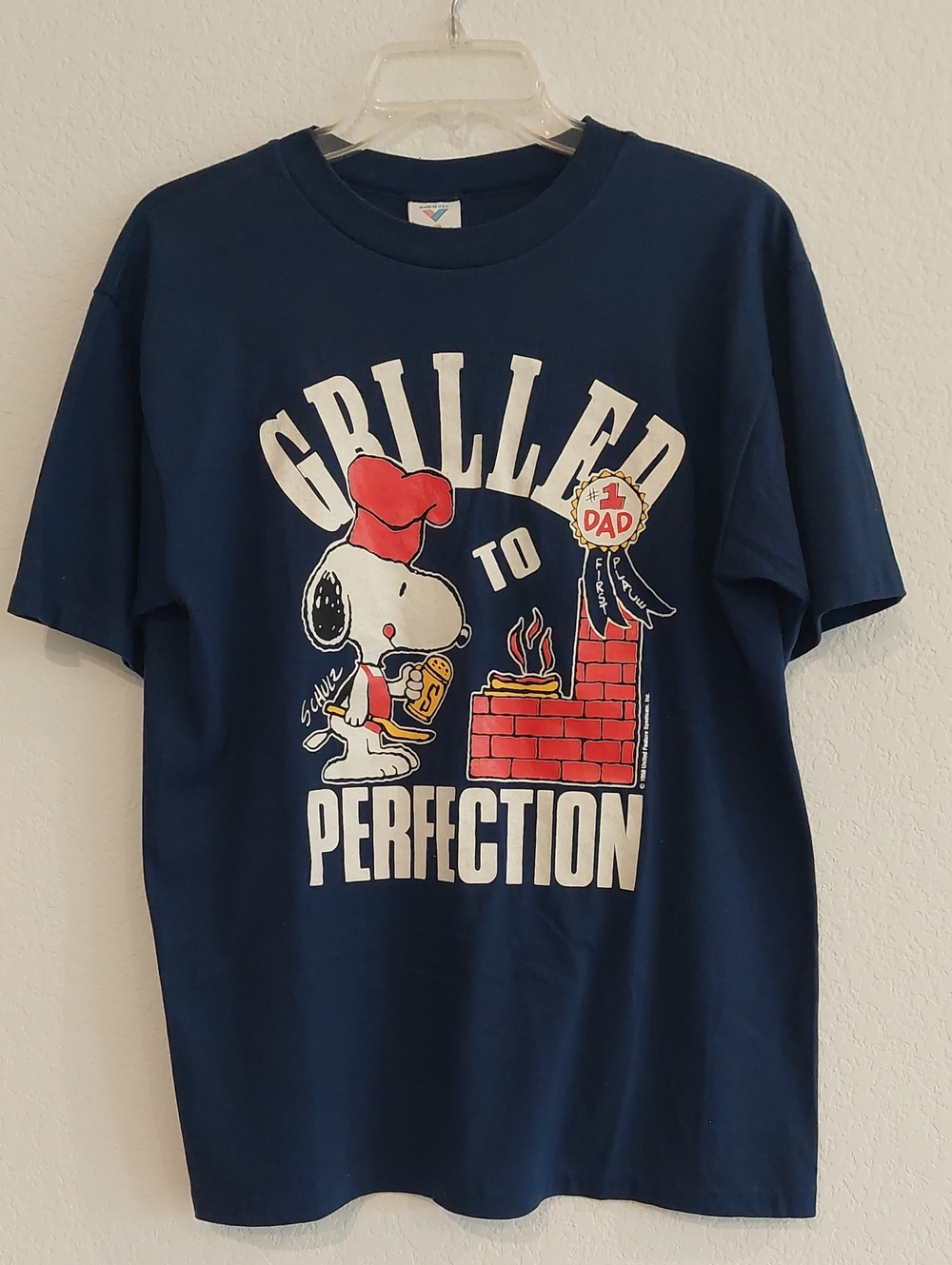 Vintage SNOOPY 'Grilled to Perfection' #1 DAD Graphic Tee NWOT